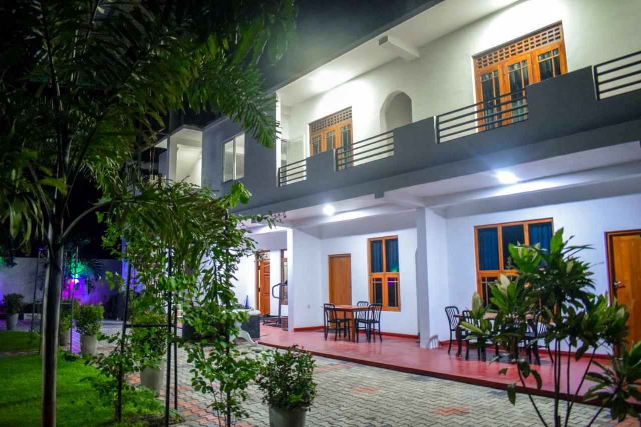 Lion Resort Polonnaruwa Bagian luar foto
